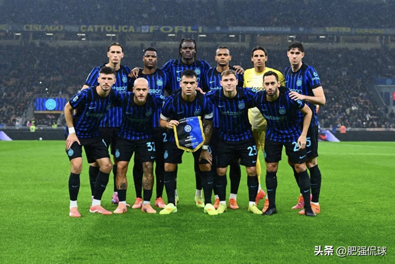 亚洲杯八强战对决在即!尤文图斯演练定位球,国际米兰密集防守应对 亚洲杯八强战对决在即!尤文图斯演练定位球,国际米兰密集防守应对